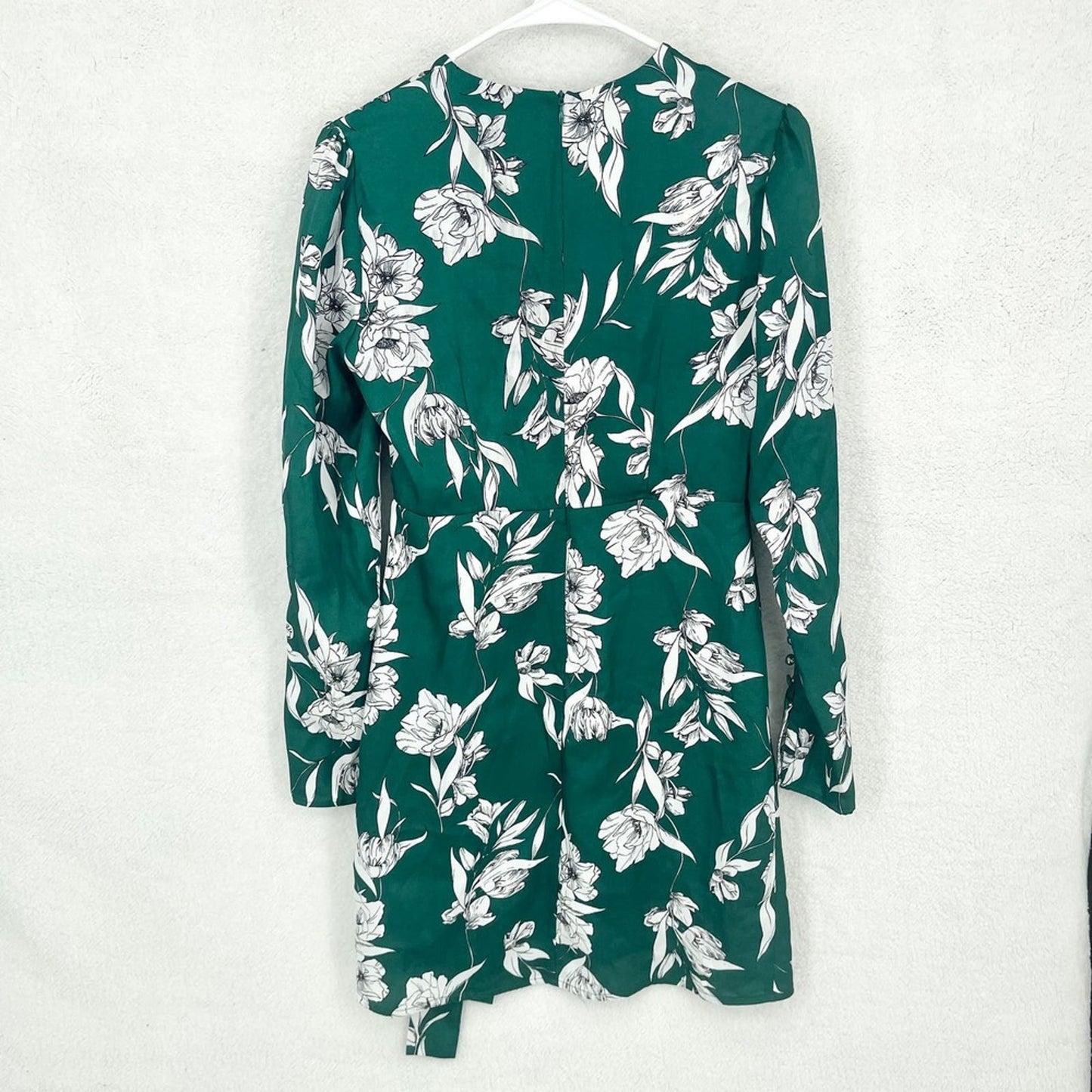 Bardot Women Long Sleeve V Neck Tropical Floral Green Mini Dress Size 4 NWT