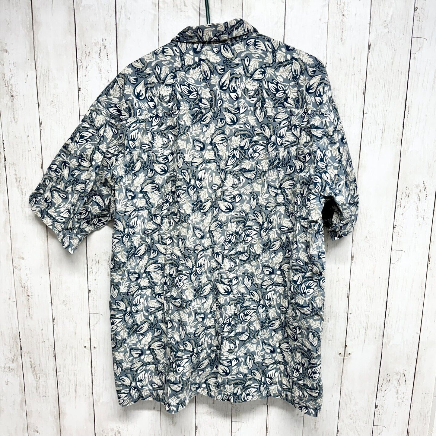 Vintage COLUMBIA Button Up Men's XL Tropical Abstract Fish Pattern Short Sleeve