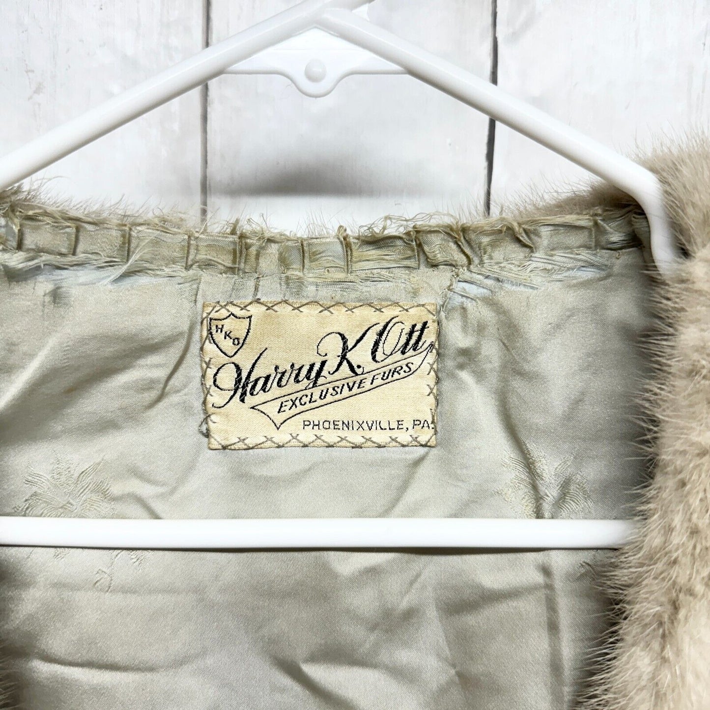 VINTAGE E.heinemann Fur Shawl Women OS Light Real Mink Fur Pocket Shawl 1950's